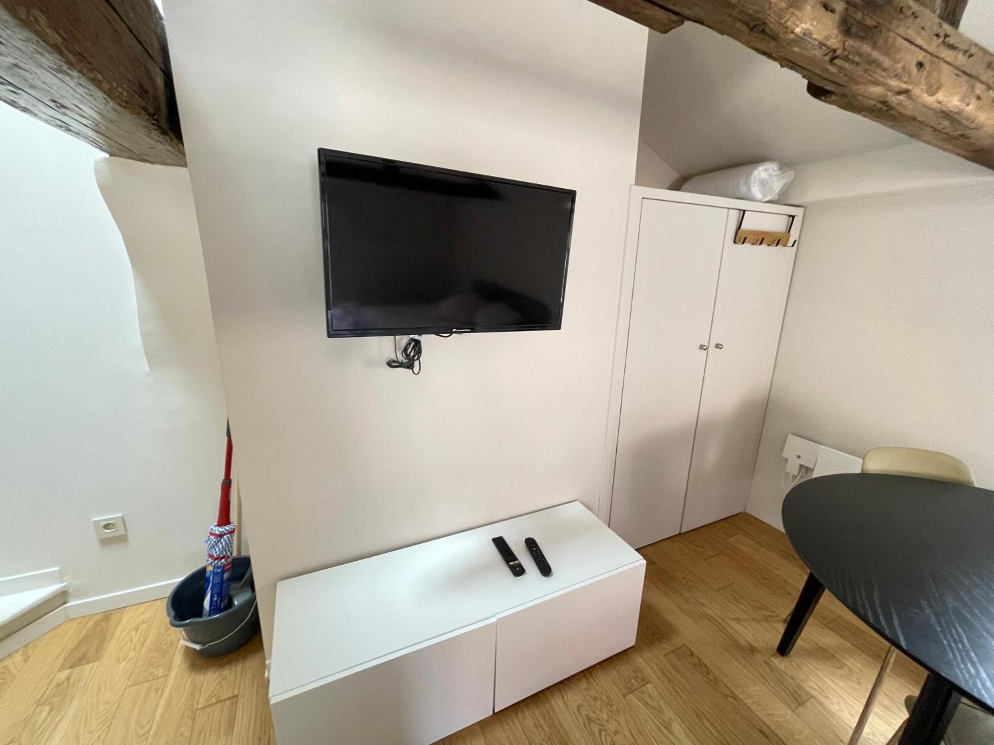 Appartement Louis Premier Et Second Metz Centre Un Sejour A Part Extérieur photo